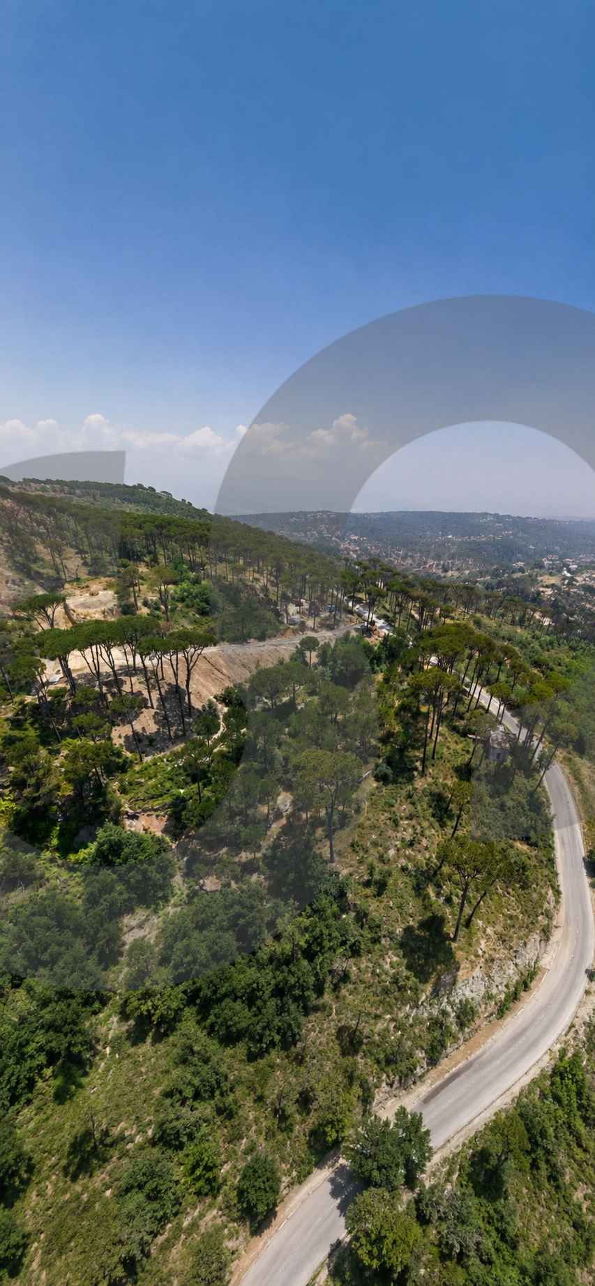 LAND/strategic location/Sawfar , ALEY / Zone: 25/50 — الصورة 2