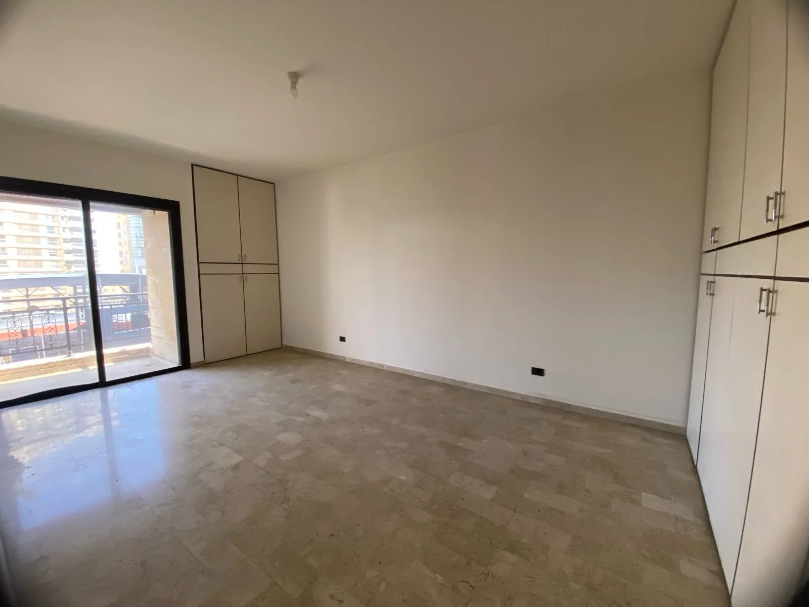 Apartment for Sale in Verdun — الصورة 8