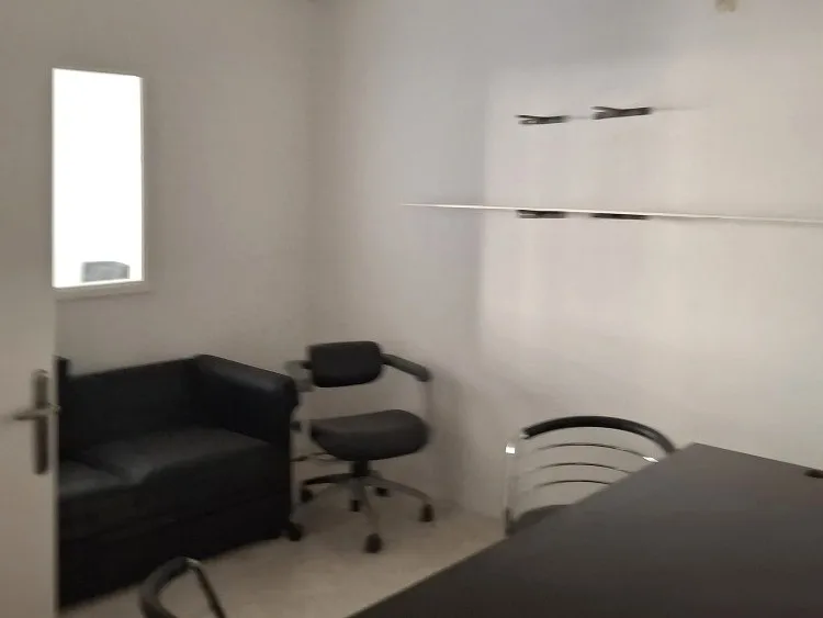 Office for sale in Saifi Village — الصورة 6