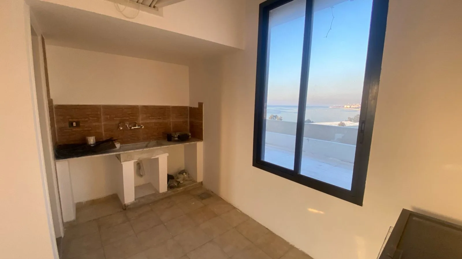 Office for rent in Zalqa — الصورة 4