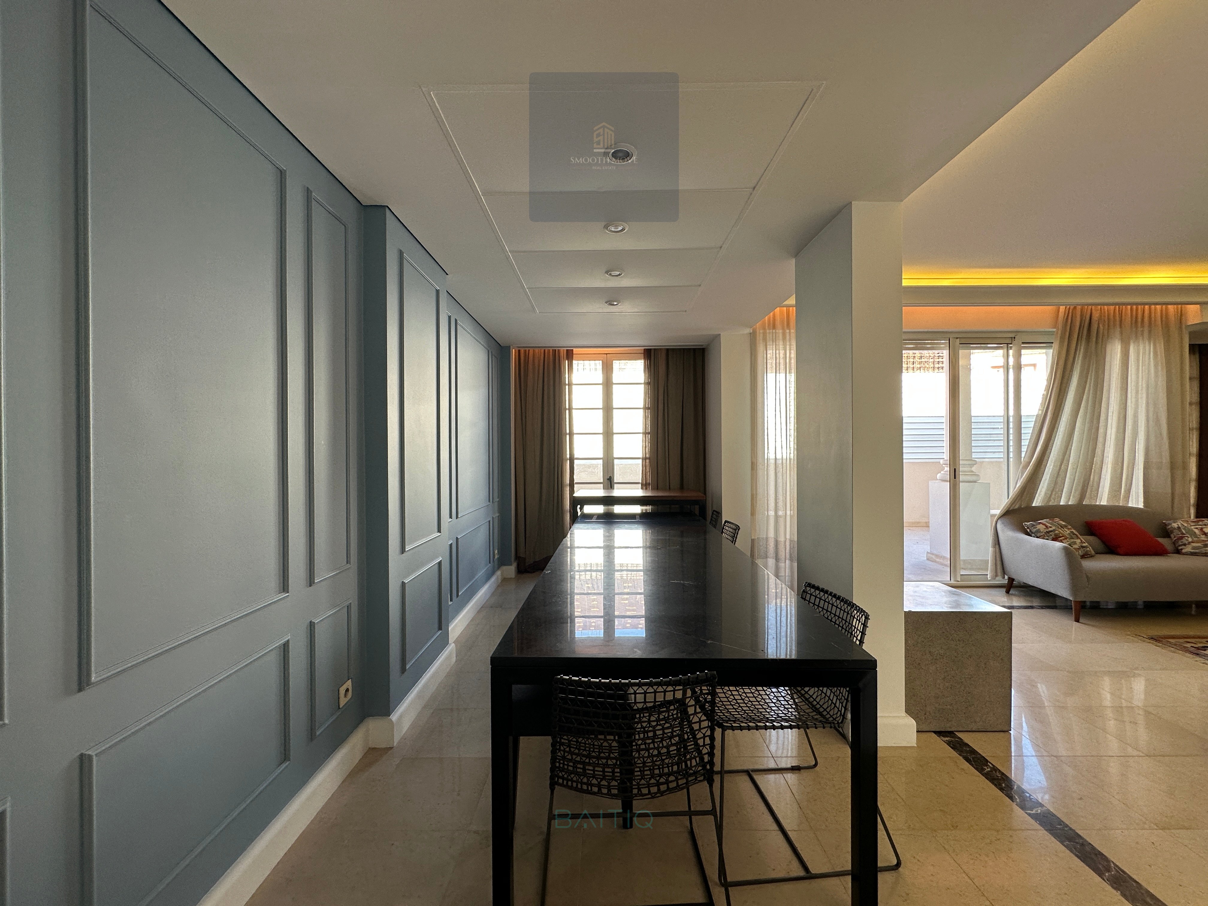 Spectacular Apartment With Terrace and Garden for Rent or Sale in Saifi Village, Beirut — الصورة 2