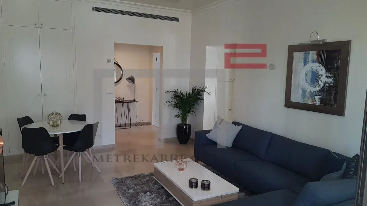 Apartment for Rent in Ain El Mreisse — الصورة 1