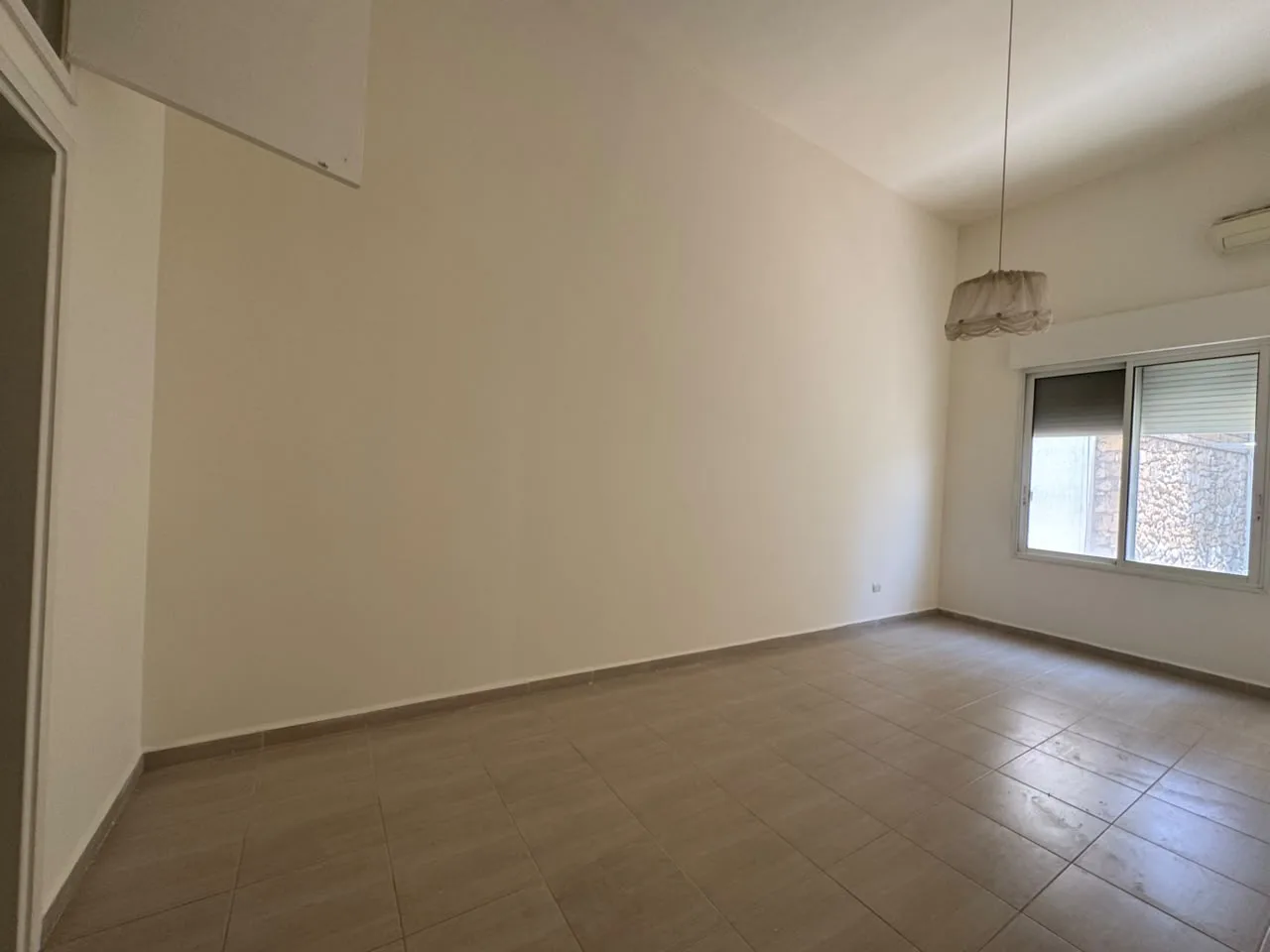 Apartment for Sale in Beit Meri — الصورة 8
