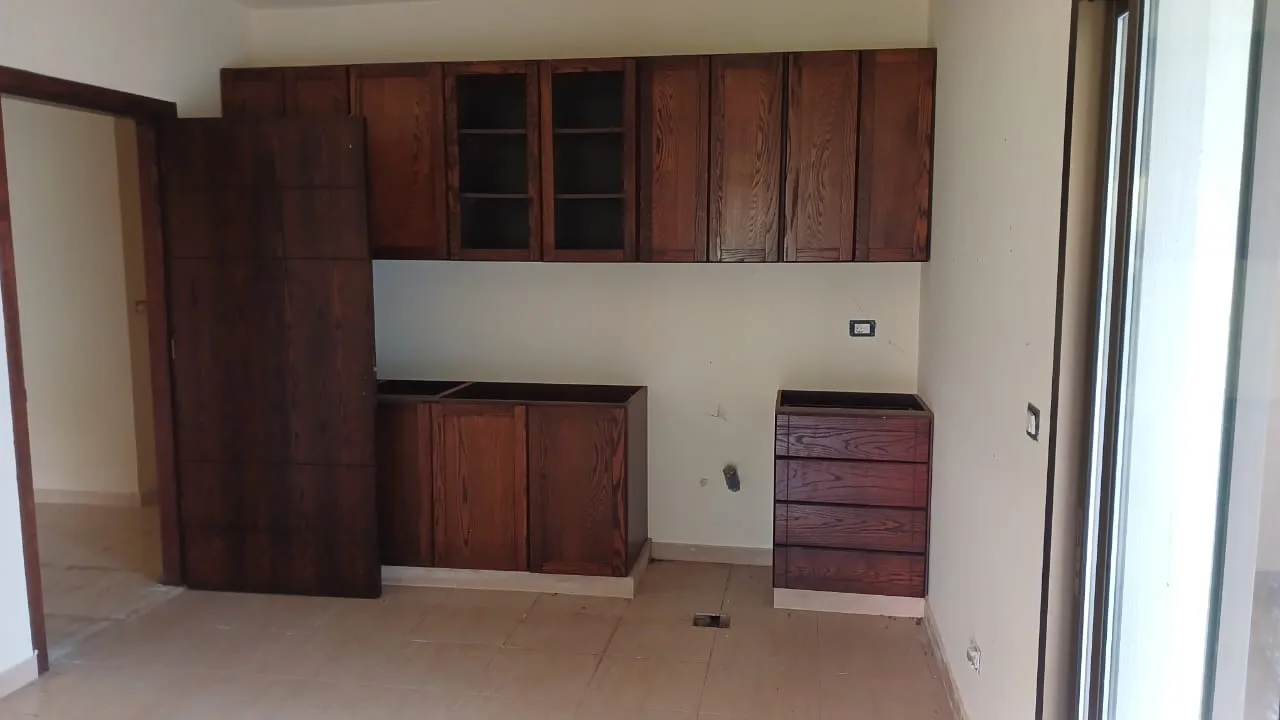 Apartment for Sale in Naqqache, Lebanon — الصورة 4
