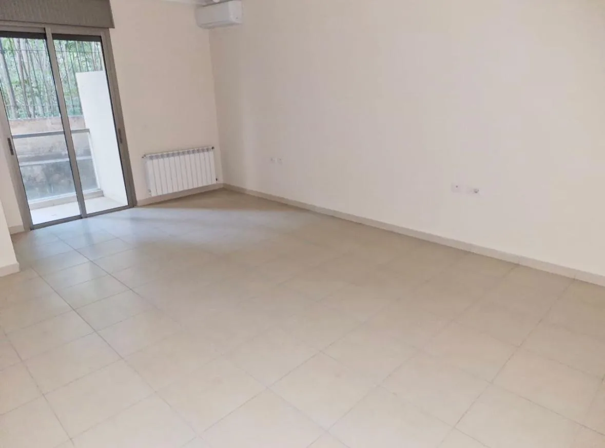 Apartment for Sale in Gemmayzeh — الصورة 4