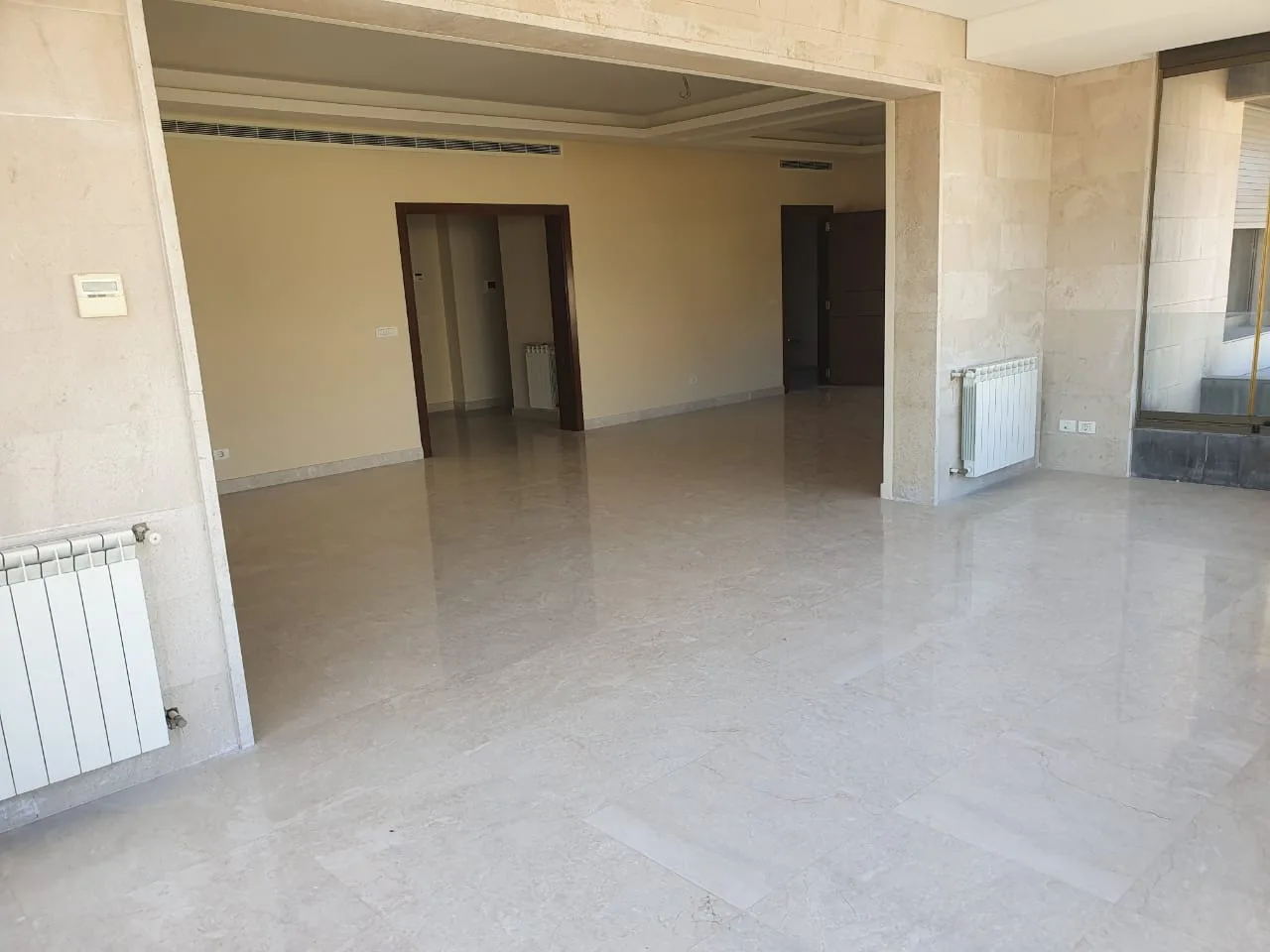 Apartment for Sale in Syoufi, Beirut, Lebanon — الصورة 9