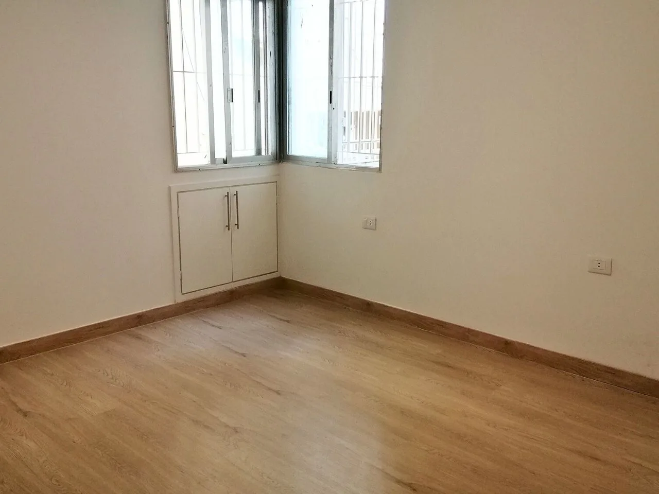 Apartment for Sale in Achrafieh, Beirut, Lebanon — الصورة 6