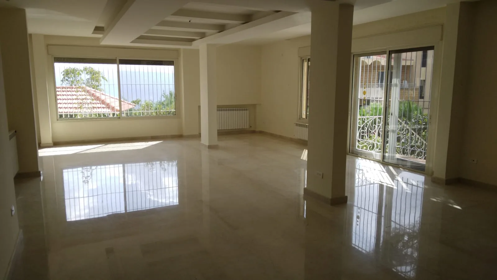 Villa for Sale in Baabdat, Lebanon — الصورة 6