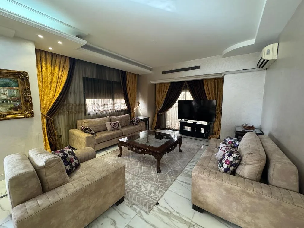 Apartment for Sale in Ramlet El Baida, Bayrut, Lebanon