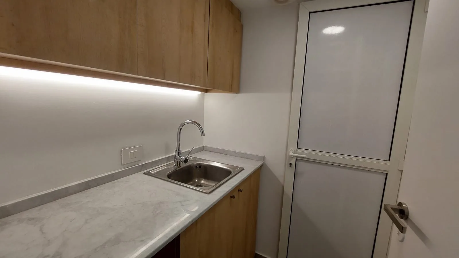Office for rent in Ain al-Mraiseh — الصورة 4