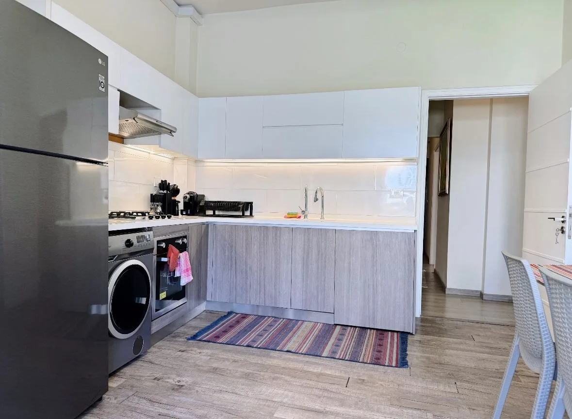 Apartment for Rent in Mar Mikhael, Beirut, Lebanon — الصورة 6