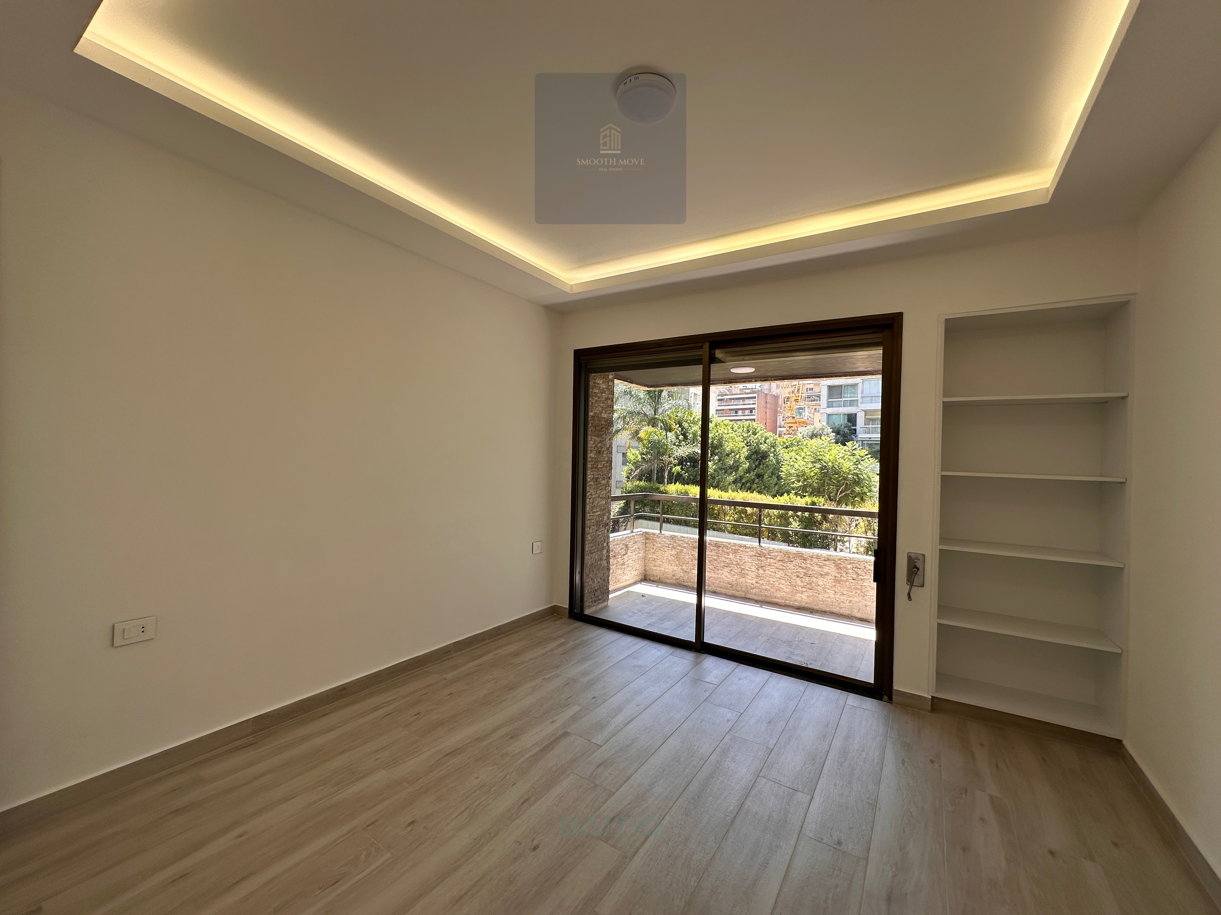Newly Renovated Apartment with Lovely Views for Rent in Achrafieh, Beirut — الصورة 6