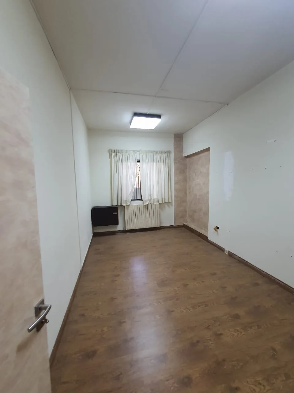 Office for sale in Mansourieh — الصورة 9