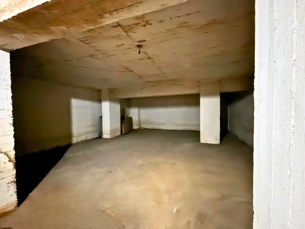 Warehouse for rent in Badaro