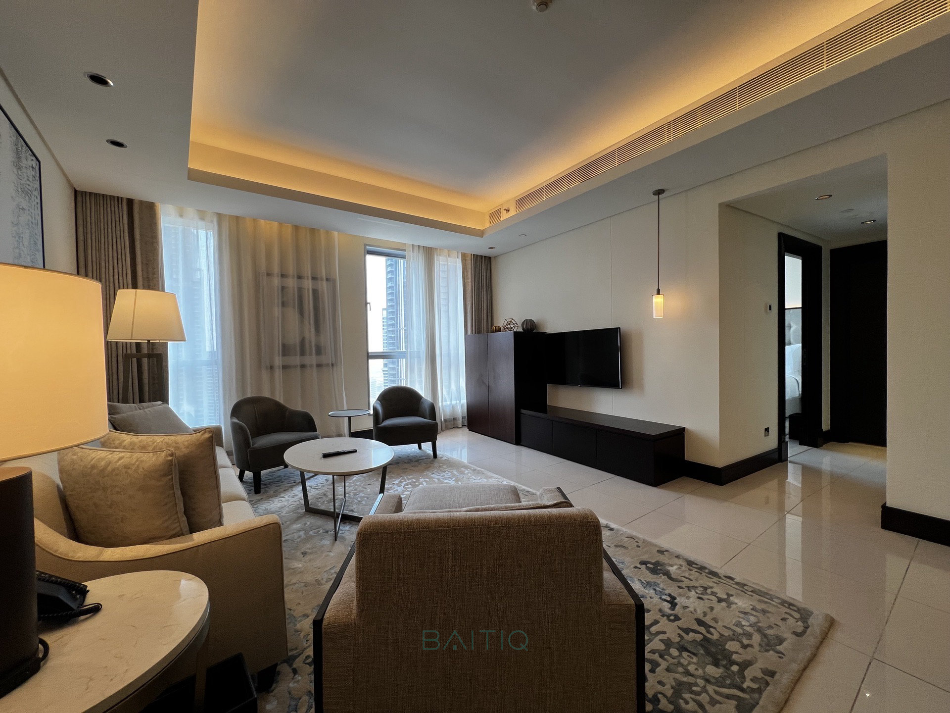 Above 50th Floor | Downtown View | Fully Furnished  — الصورة 10