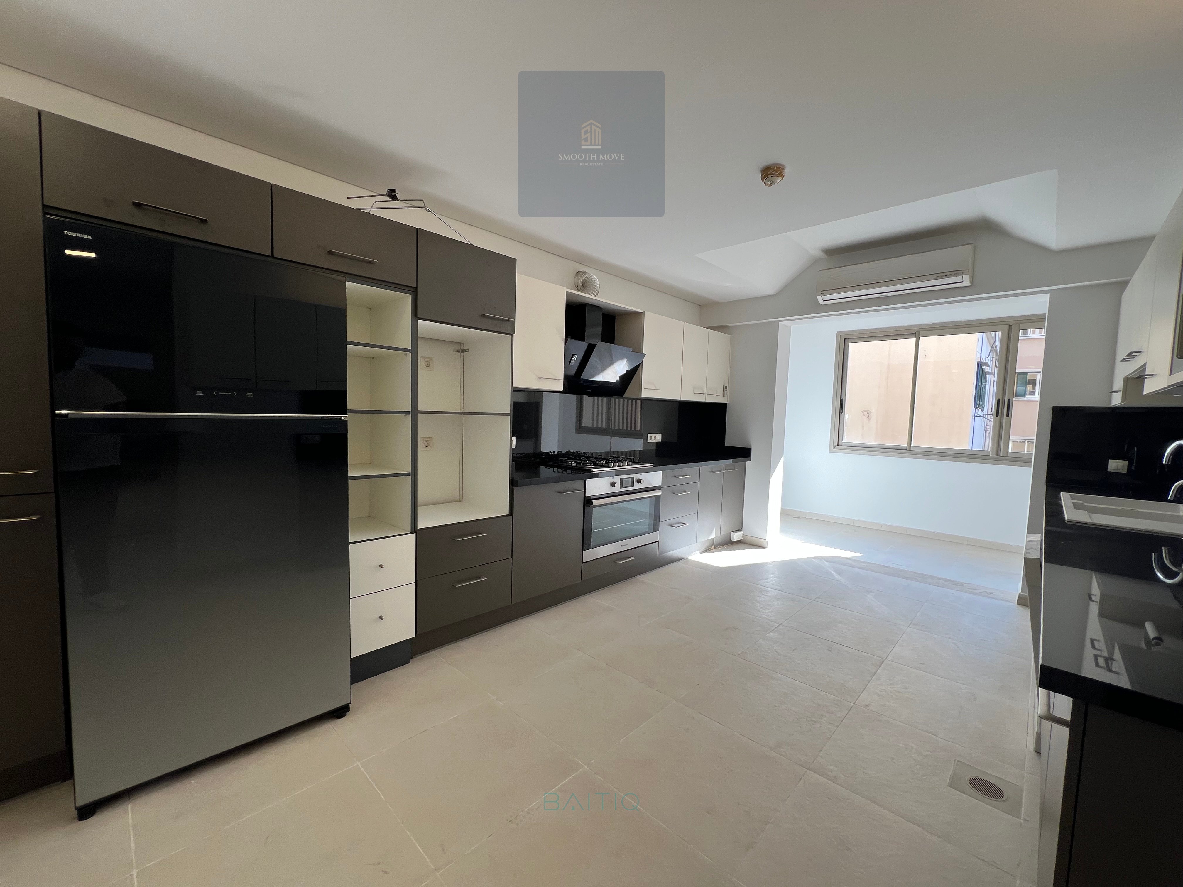 Beautiful Apartment With Outdoor Terrace for Rent or Sale in Gemmayze — الصورة 12