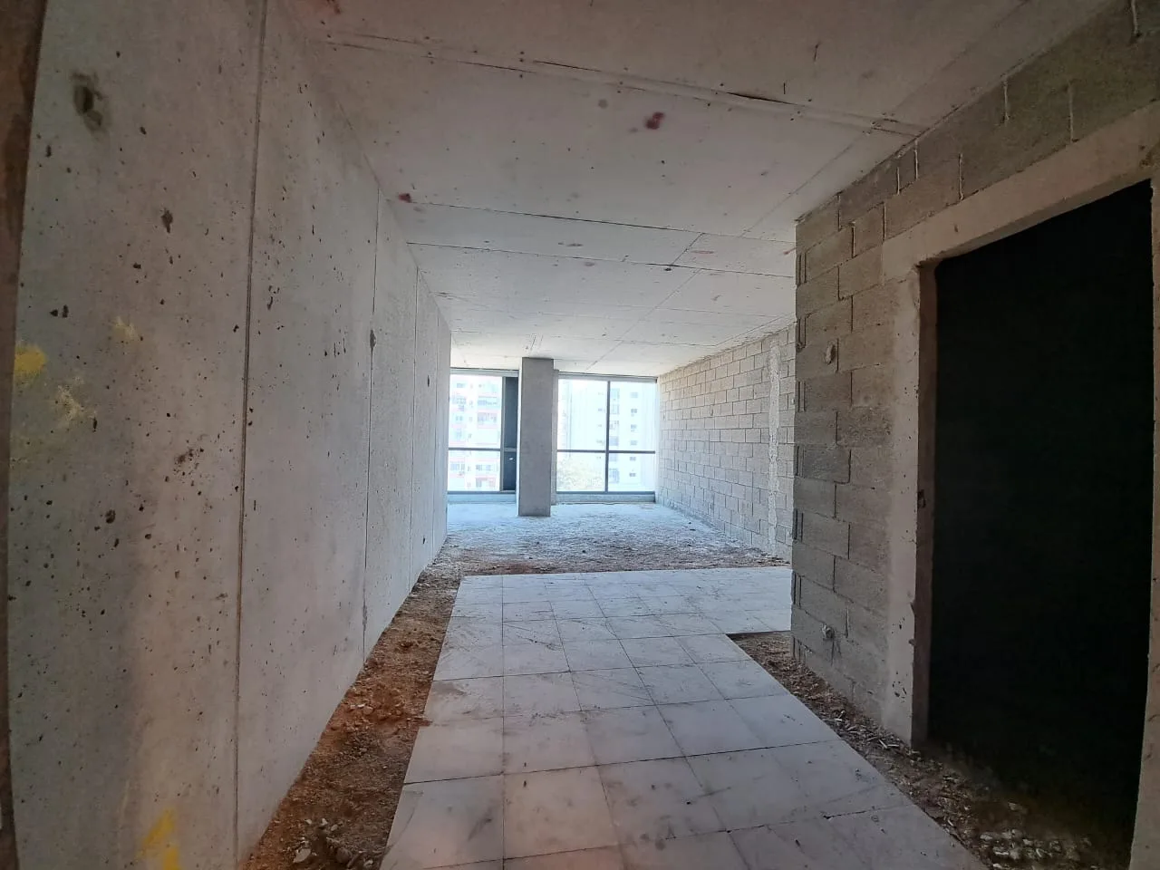 Office for rent in Dekwaneh — الصورة 2