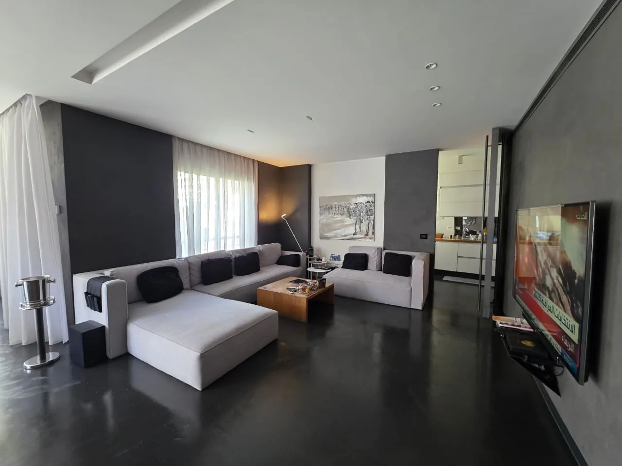 Apartment for Sale in Sassine, Achrafieh, Beirut, Lebanon — الصورة 6