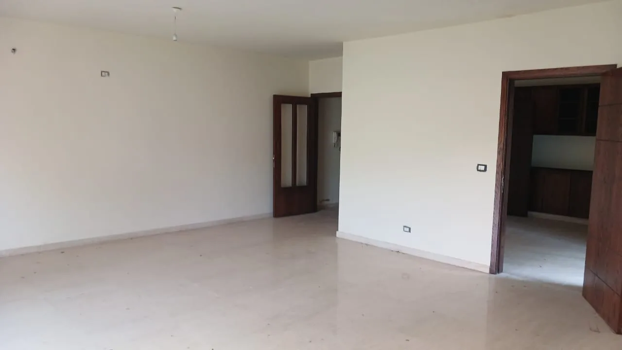 Apartment for Sale in Naqqache, Lebanon — الصورة 5
