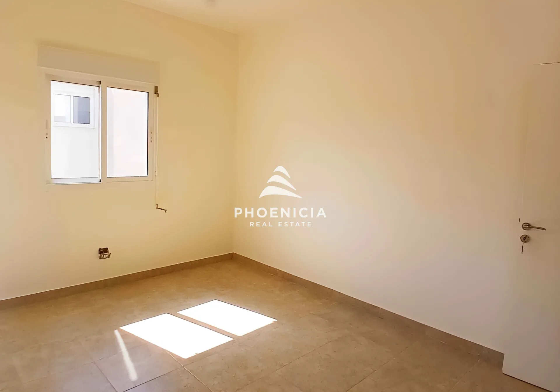 Apartment for sale in Amchit, Lebanon — الصورة 2