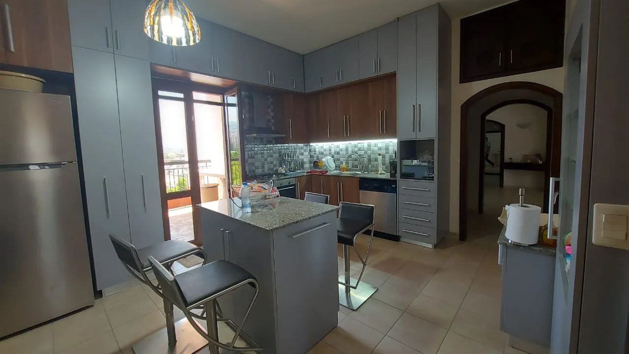 Land for Sale in Byblos, Lebanon — الصورة 2