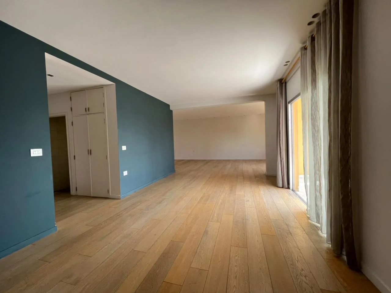 Apartment for Sale in Syoufi, Achrafieh, Beirut, Lebanon — الصورة 4