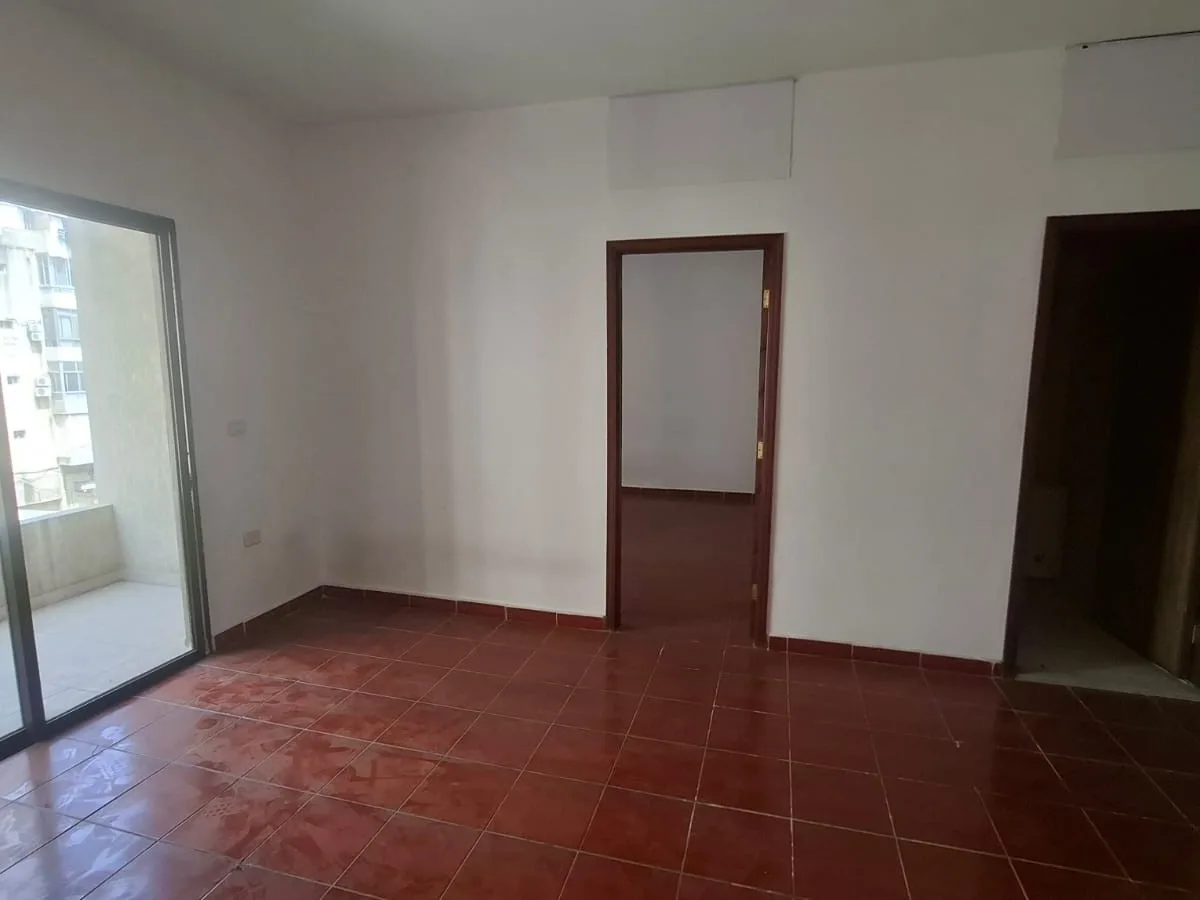 Office for sale in Jdeideh — الصورة 2