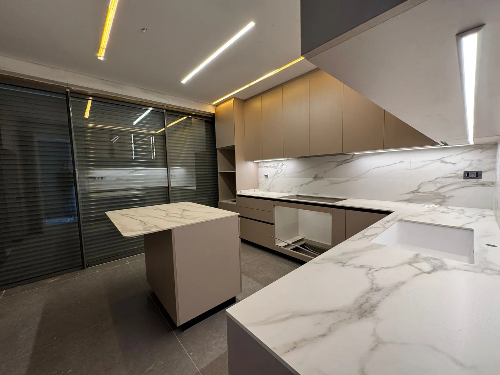 Apartment for Sale in Beit Meri, Lebanon — الصورة 2