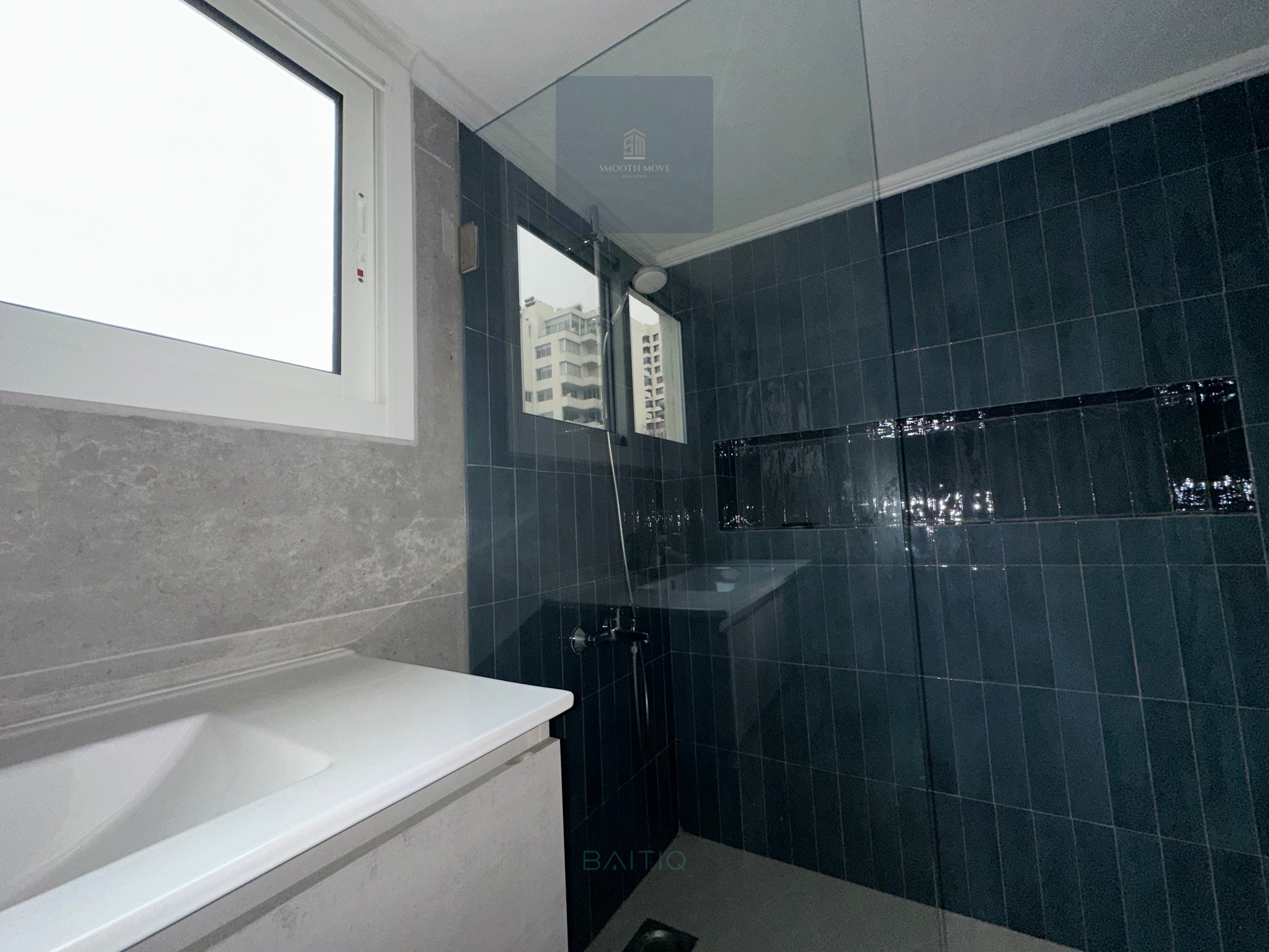 Spectacular Furnished Apartment for Sale in Gemmayze — الصورة 11