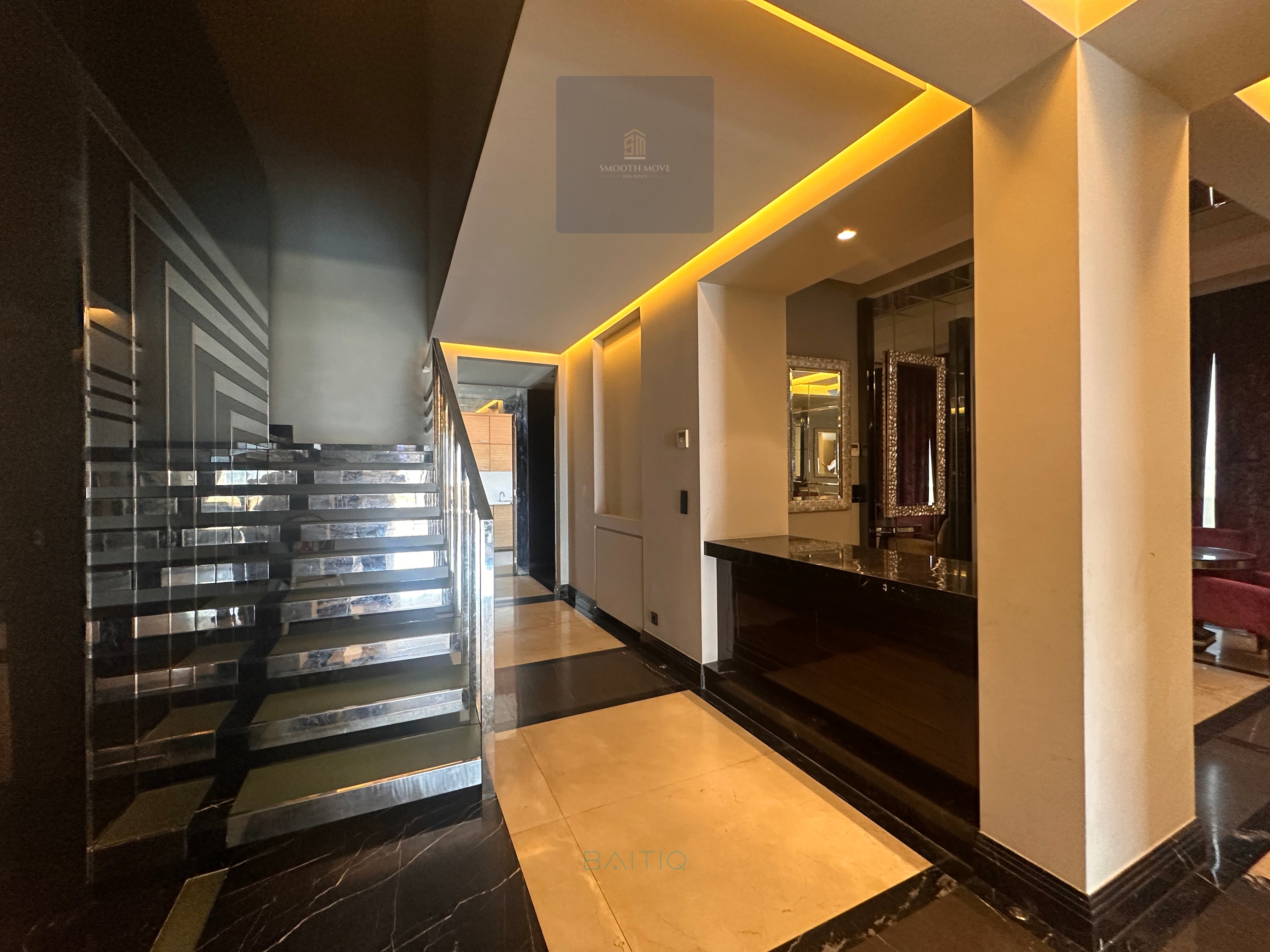 700 SQM Duplex Penthouse with Terrace for Sale in Saifi Village, Beirut — الصورة 9