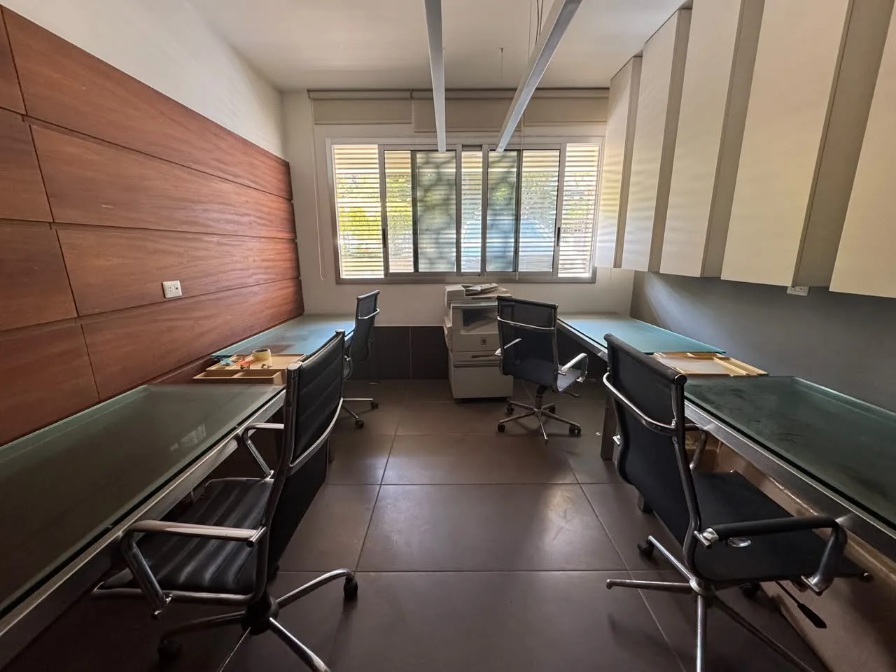 Office for rent in Verdun — الصورة 3
