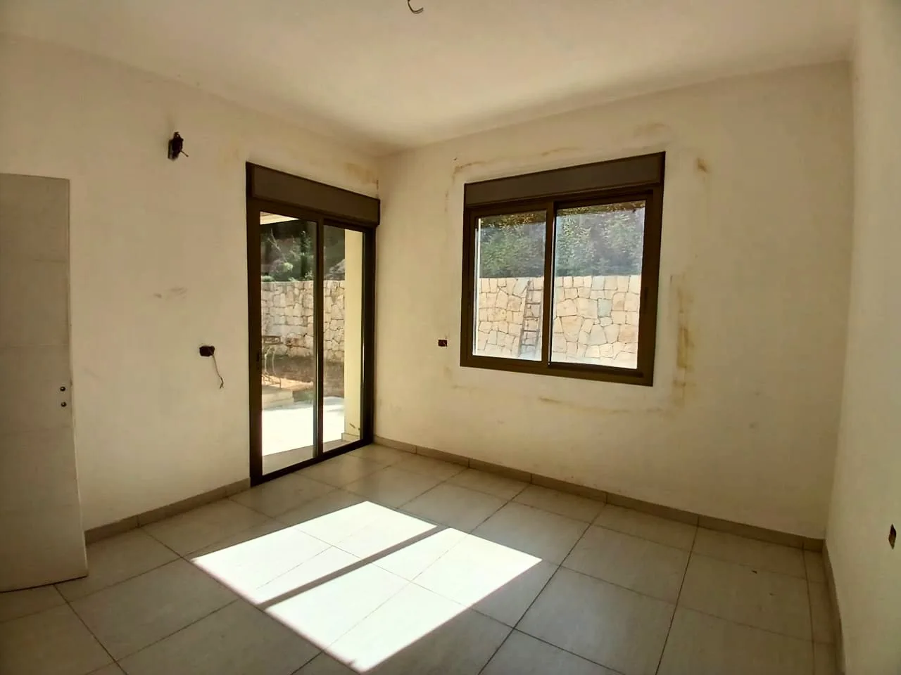 Apartment for Sale in Cornet Chahwan — الصورة 5