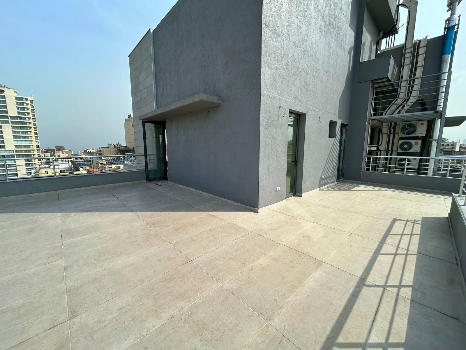 Apartment for Sale in Verdun,, Beirut, Lebanon — الصورة 9