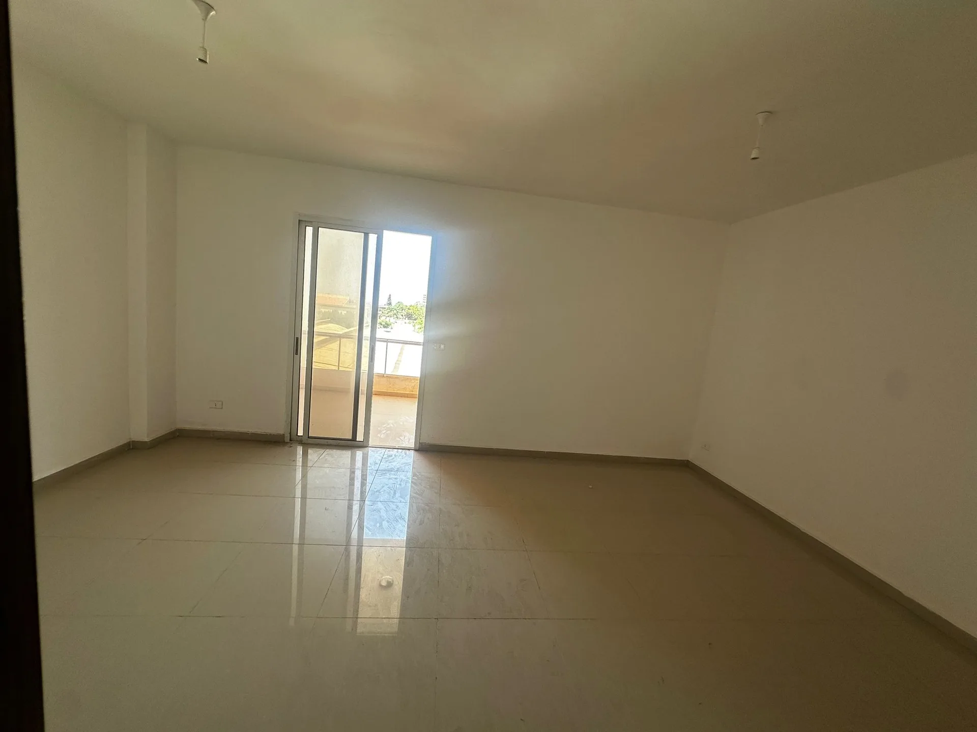 Apartment for Sale in Batroun, Lebanon — الصورة 5