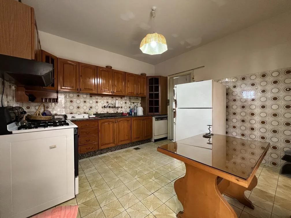 Apartment for Rent in Achrafieh, Remeil, Lebanon — photo 4