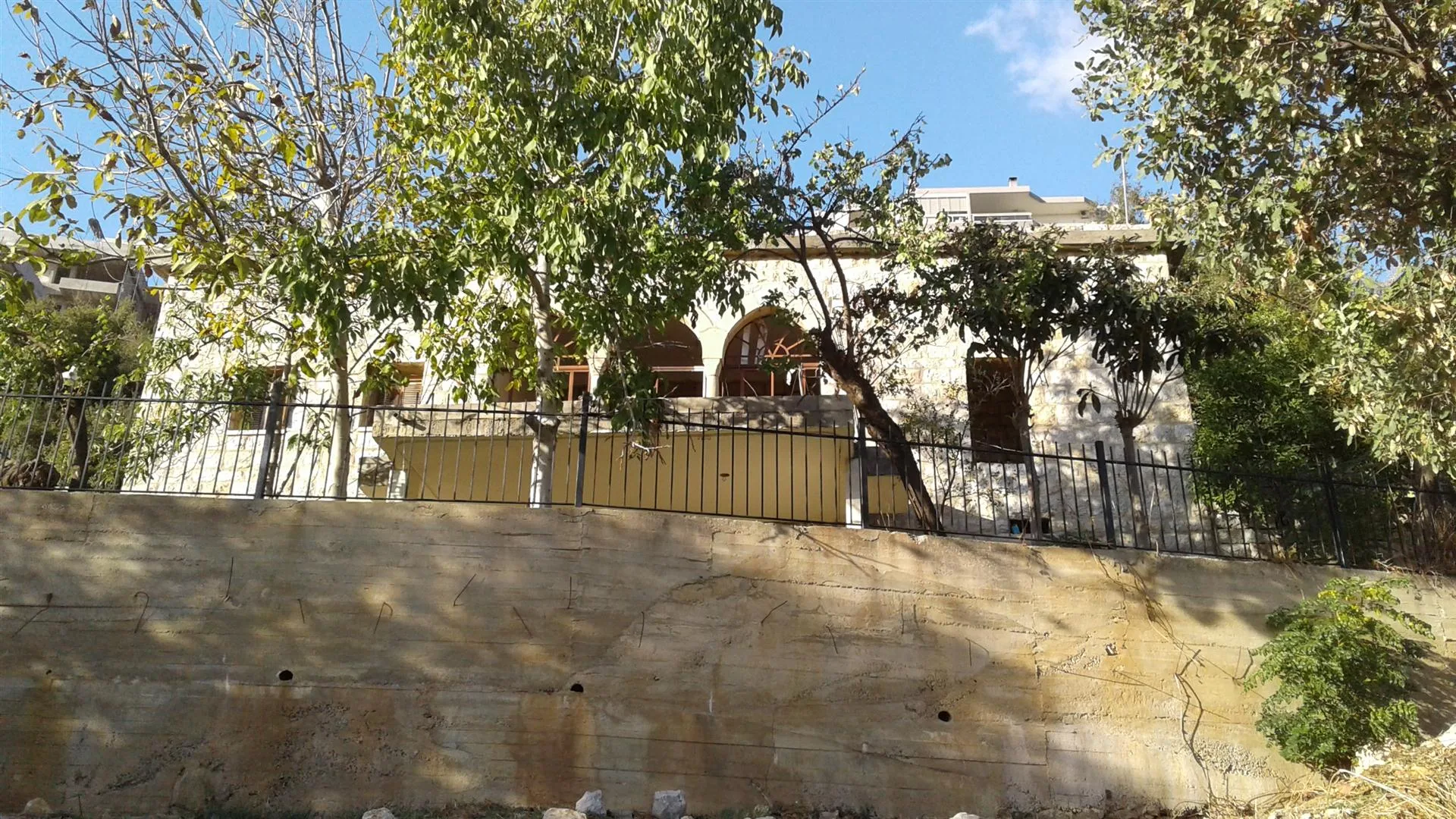 Villa for Sale in Baabdat, Lebanon — الصورة 6