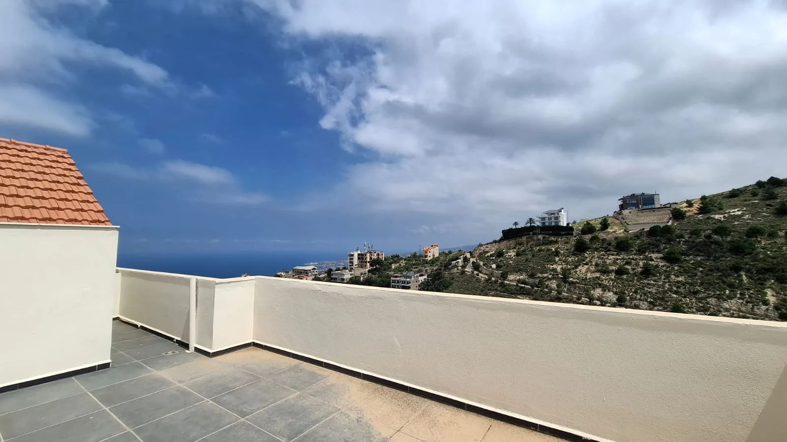 Duplex for Sale in Halat — الصورة 2