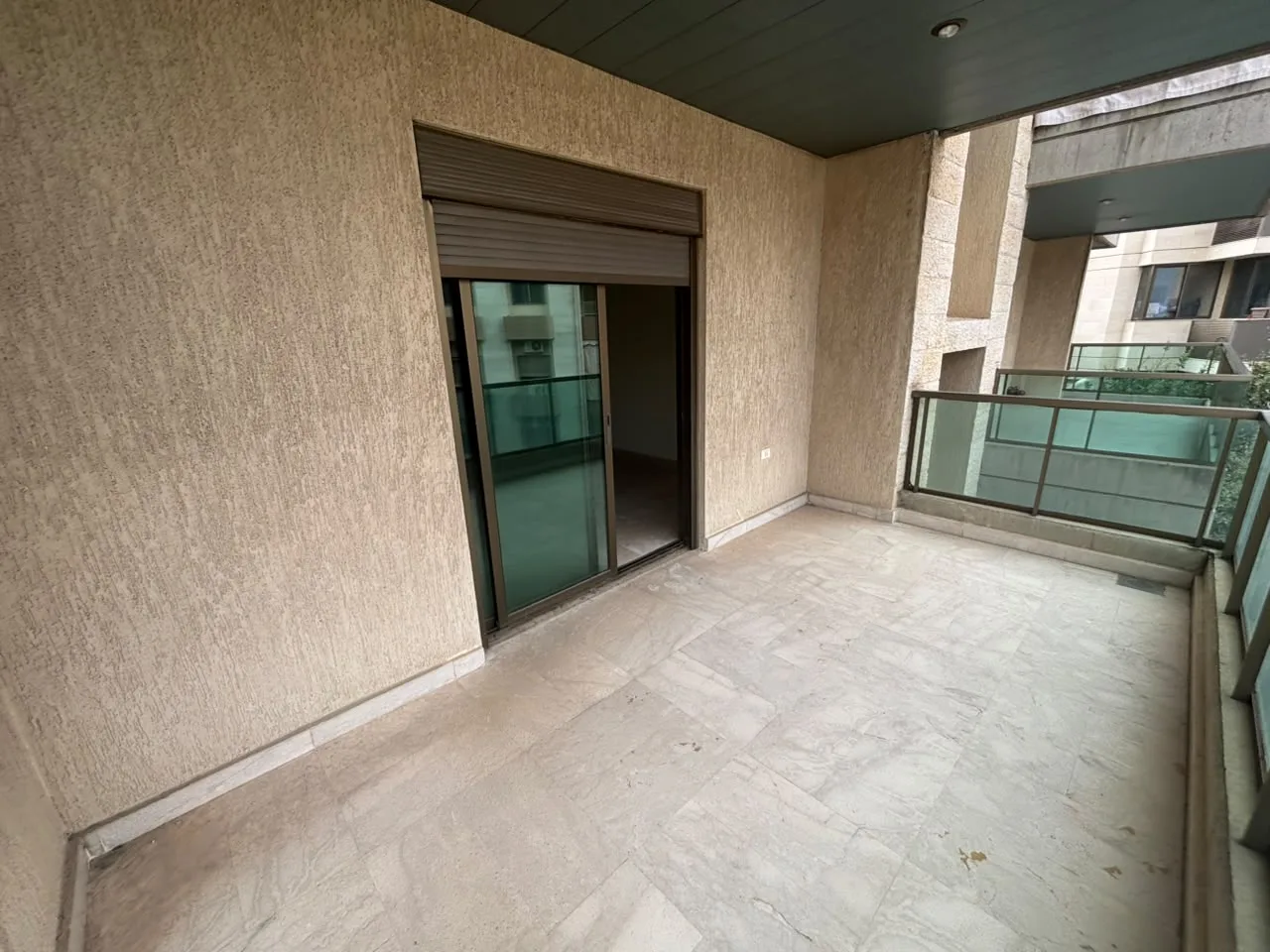 Apartment for Rent in Mazraat Yachoua — الصورة 3