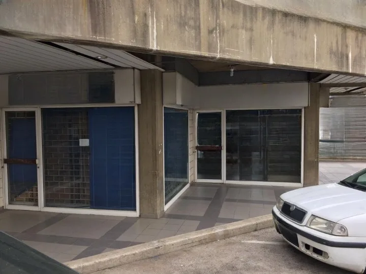 Showroom For Sale in Beit Mery — الصورة 2