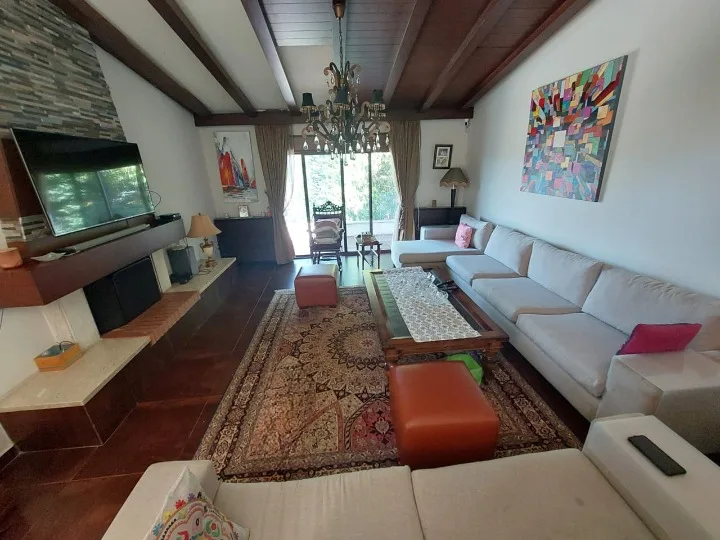 Villa and Wooden House for Sale in Baabdat — الصورة 2