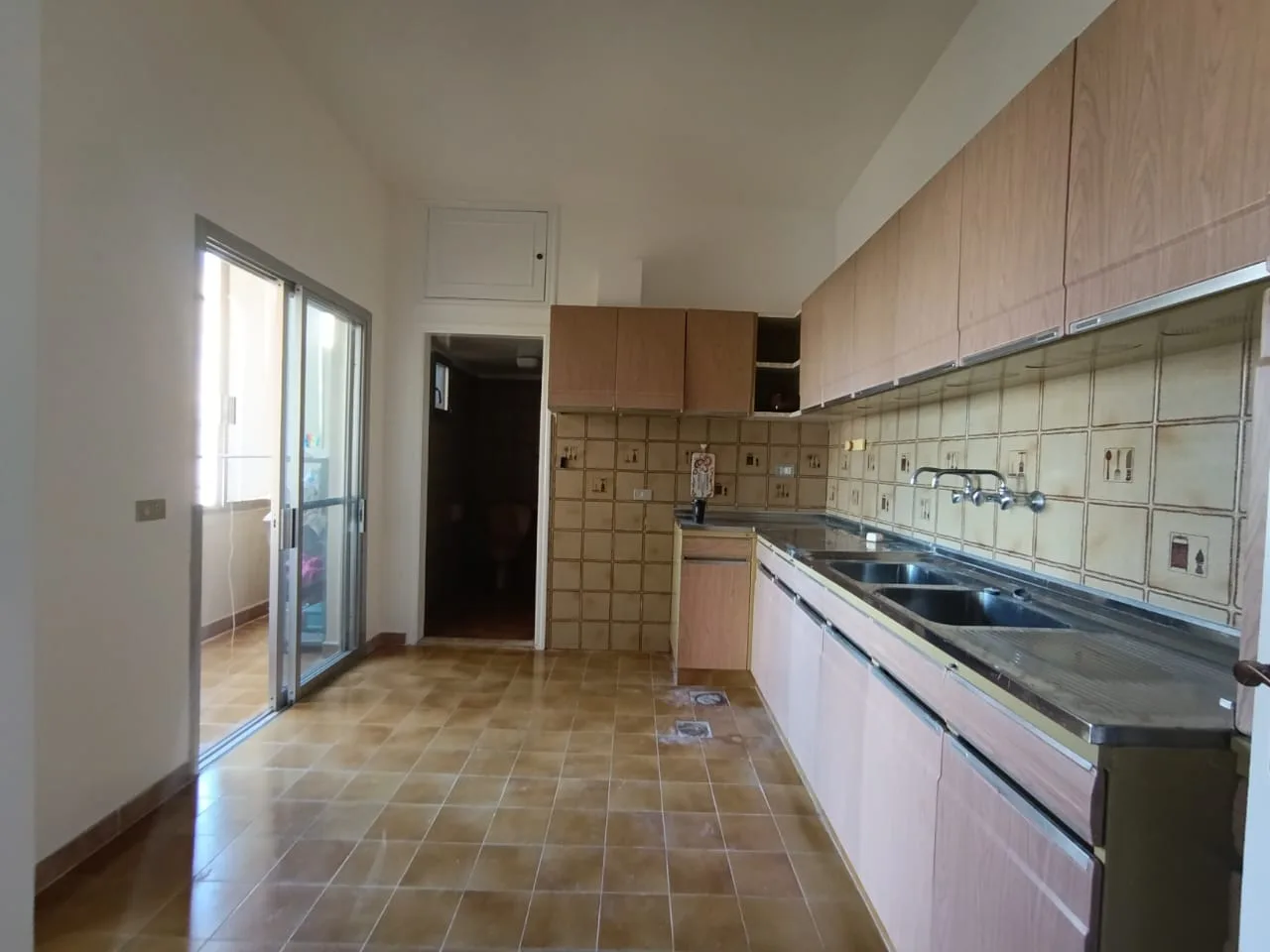 Apartment For Sale in Broumana — الصورة 5