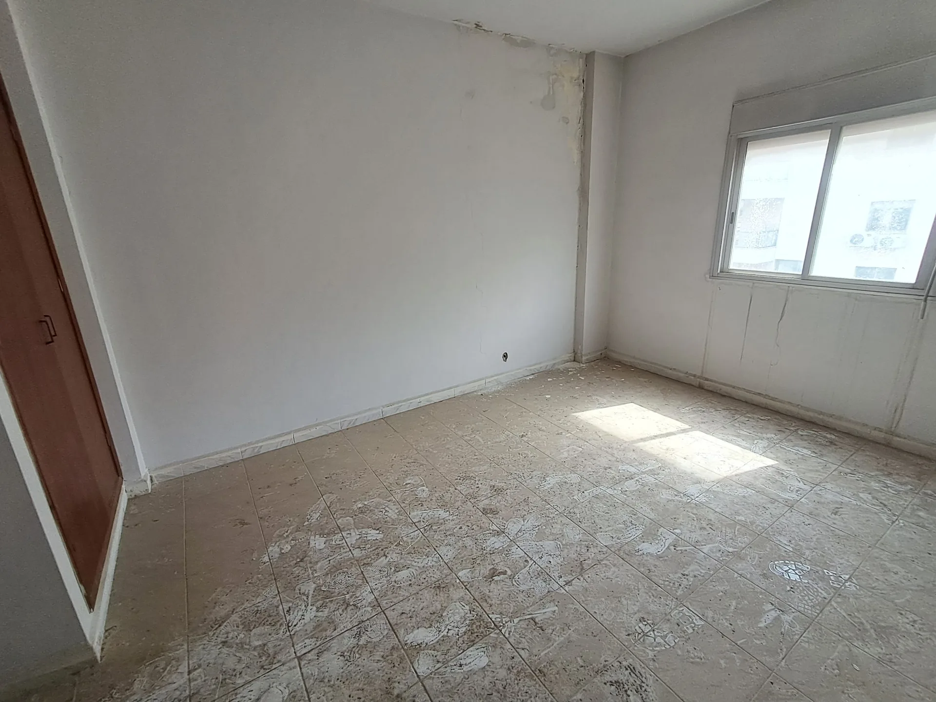 Spacious Apartment for Sale in Beit Mery — الصورة 4