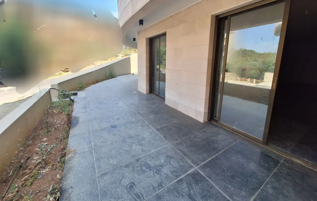 Ground Floor Apartment for Sale in Mansourieh — الصورة 3