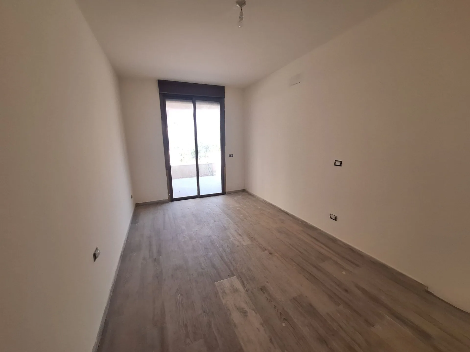 Ground Floor Apartment for Sale in Mansourieh — الصورة 5