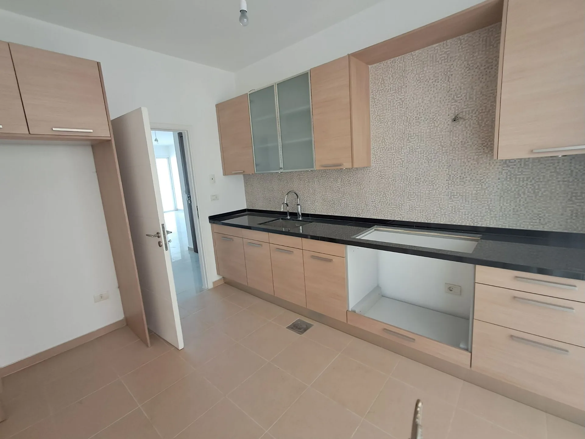 Apartment for Sale in Fanar — الصورة 3