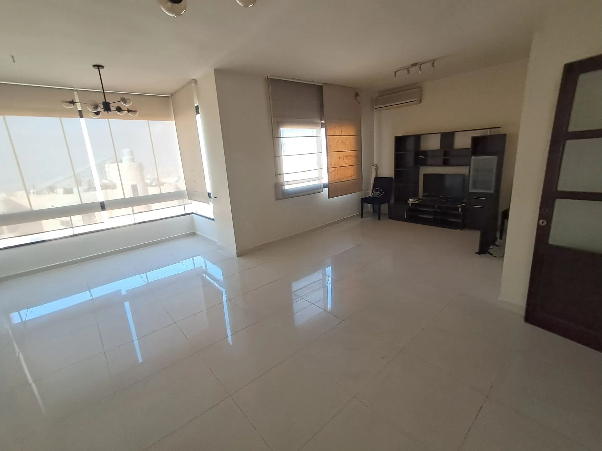 Apartment for Sale in Mansourieh — الصورة 3