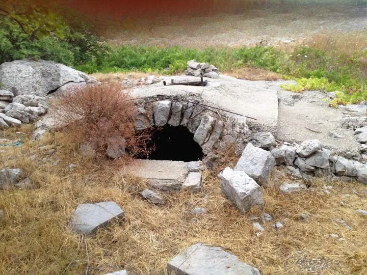 Land and Old House for Sale – Kfarakab — الصورة 3