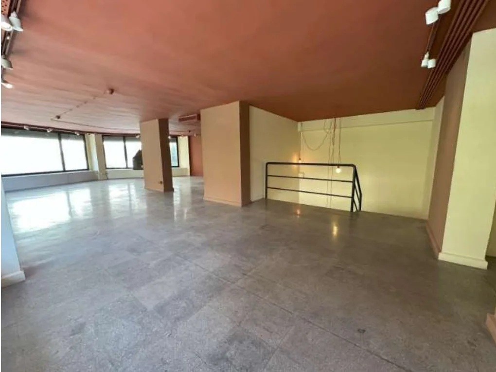 Showroom for Rent in Clemenceau — الصورة 3