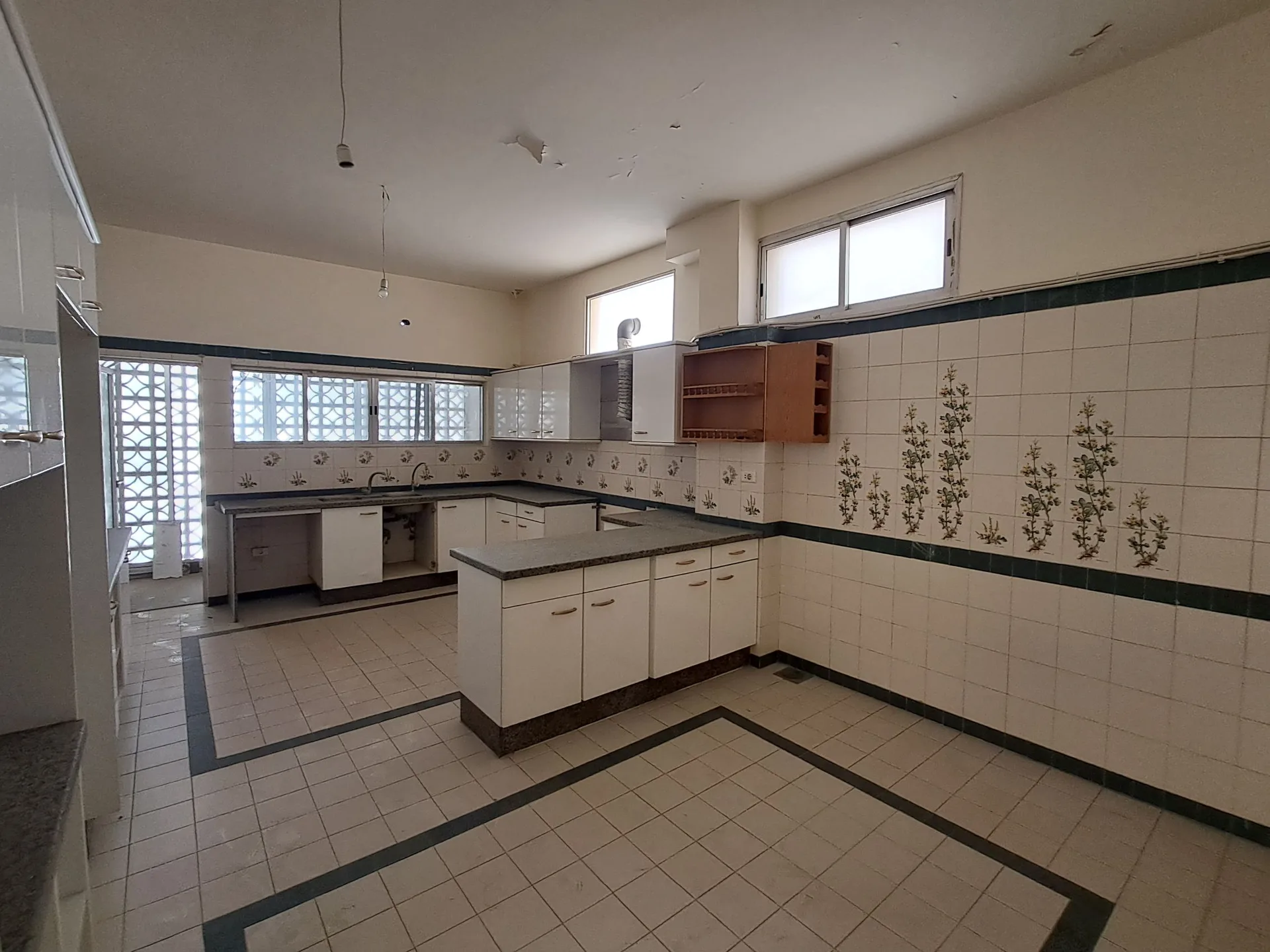 Luxurious Apartment for Sale – Verdun — الصورة 4