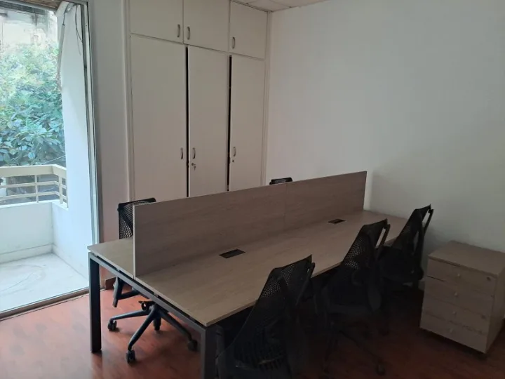 Furnished Office for Rent in Achrafieh — الصورة 4
